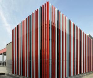 Fassadenverkleidung Lamellenfassade in Duisburg